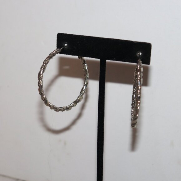 Beautiful twisted silver hoop earrings 1.75" tall - Picture 3 of 4
